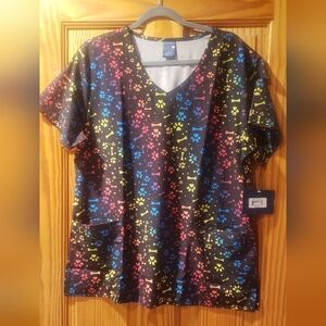 Zoe And Chloe Women's V-Neck Ombre All Day Print Scrub Top Size L